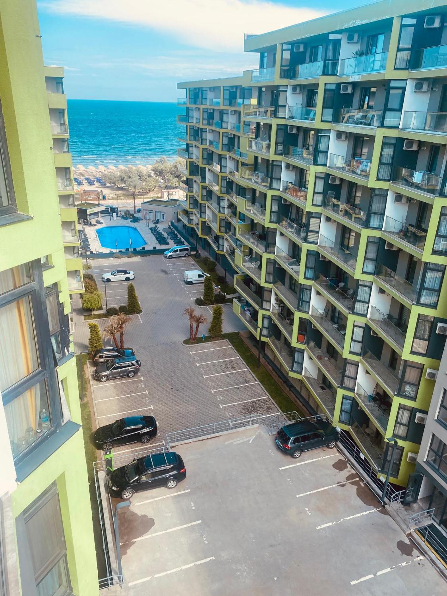 Luxury Kln By Alezzi Mamaia Nord Lägenhet Năvodari Exteriör bild