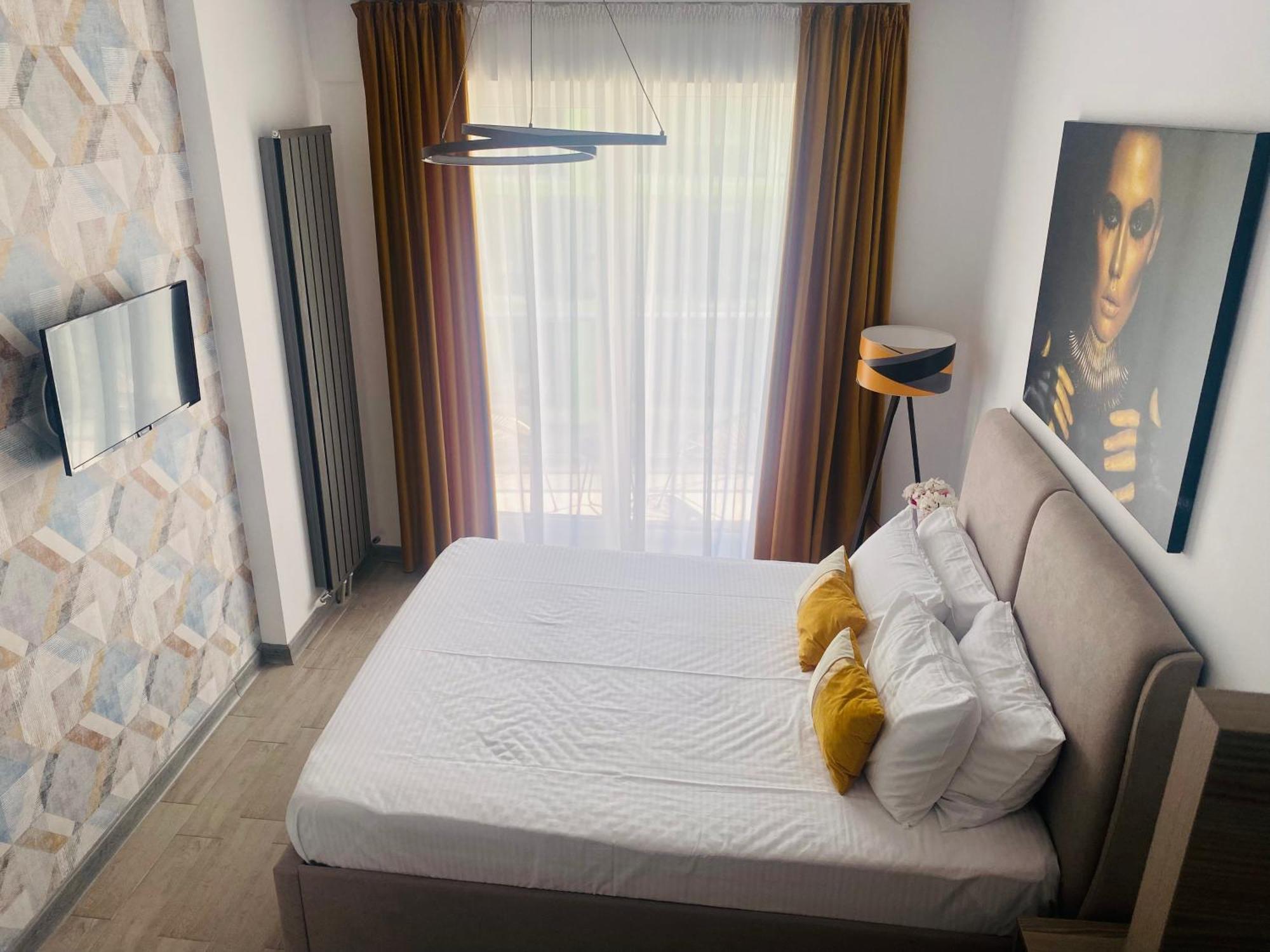 Luxury Kln By Alezzi Mamaia Nord Lägenhet Năvodari Exteriör bild